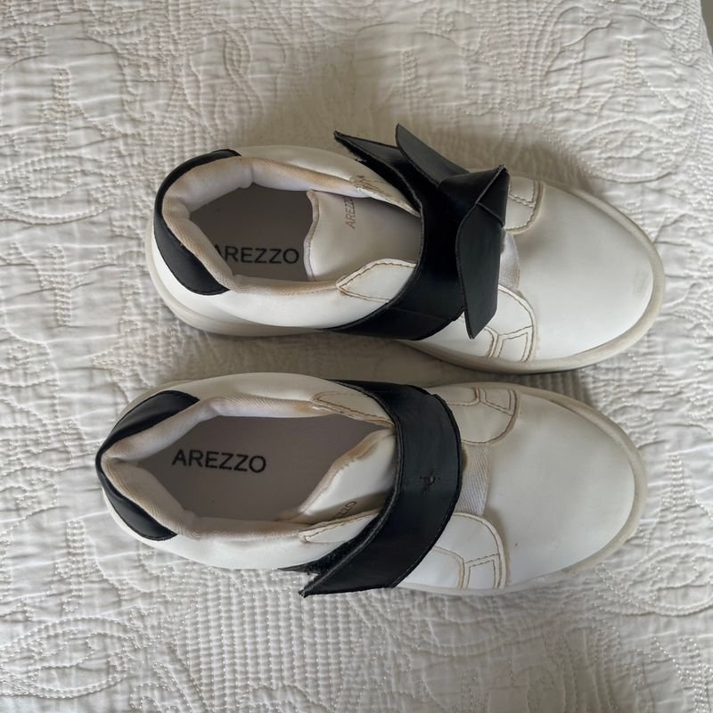 T nis Infantil Feminino Branco com Detalhes em Preto Cal ado