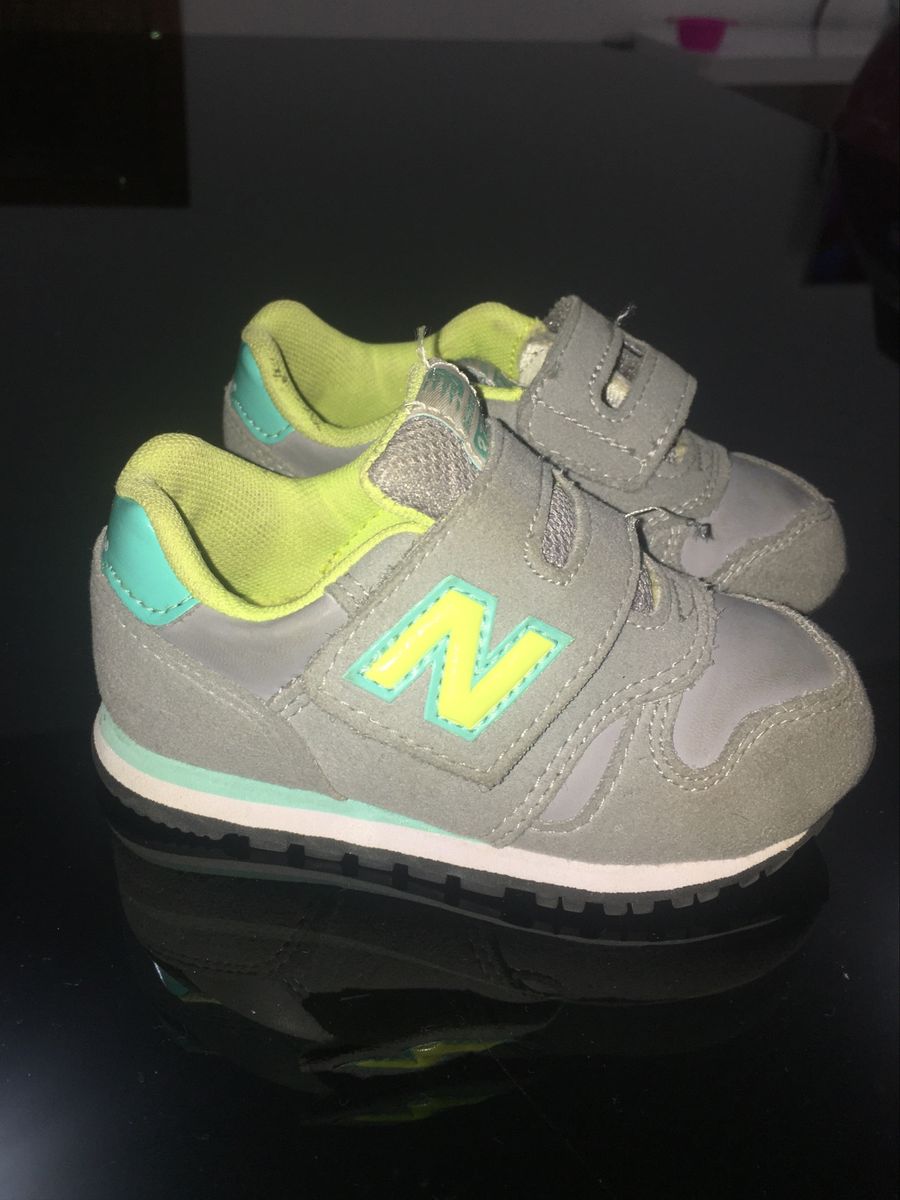 new balance menino