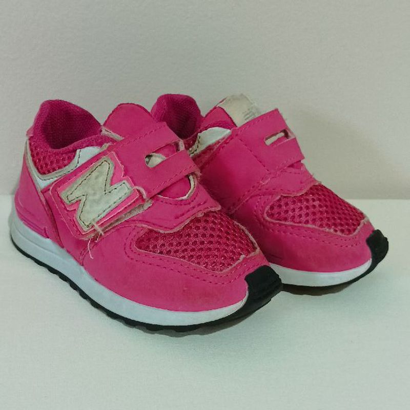 New balance infantil outlet rosa