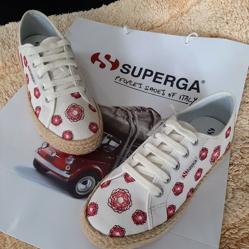 Superga juta 2024