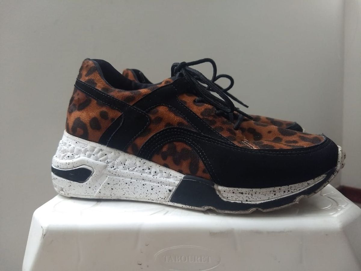 tenis jogging animal print