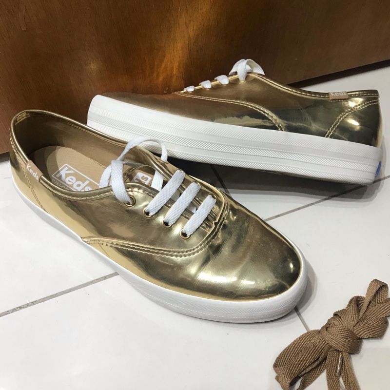 Keds dourado 2024