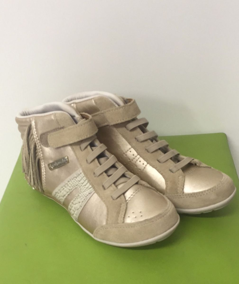 tenis kolosh feminino dourado