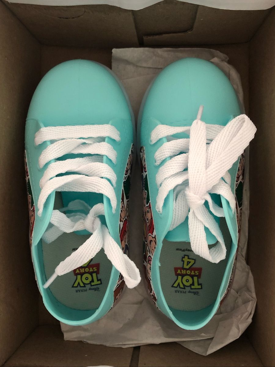 tenis infantil toy story