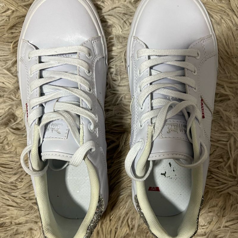 Tenis levis sales feminino branco