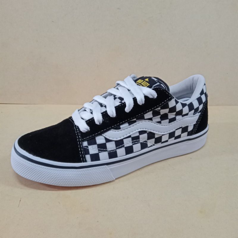 Tênis Mad Rats Old School Quadriculado 40 Mad Rats Nunca Usado