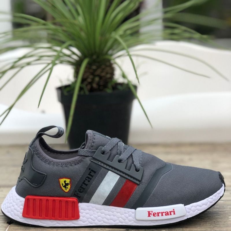 Adidas best sale ferrari nmd