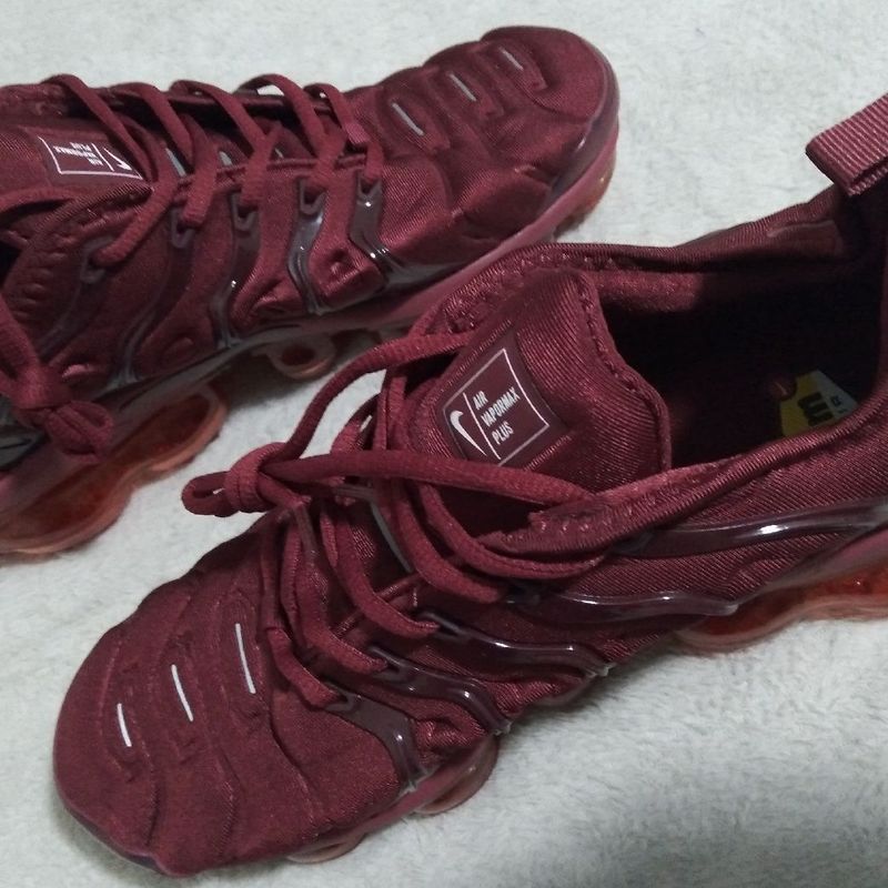 Vapormax 2024 cor vinho