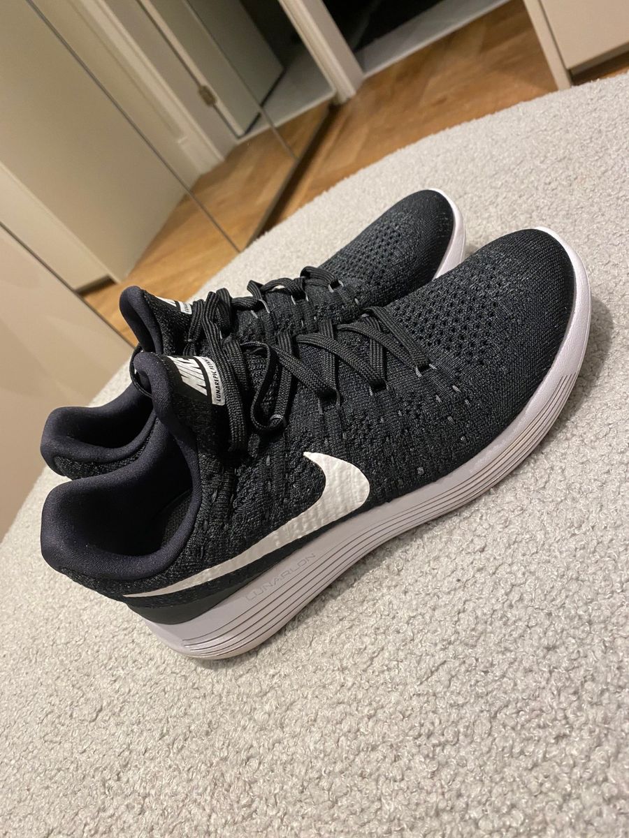 Nike store lunarepic react