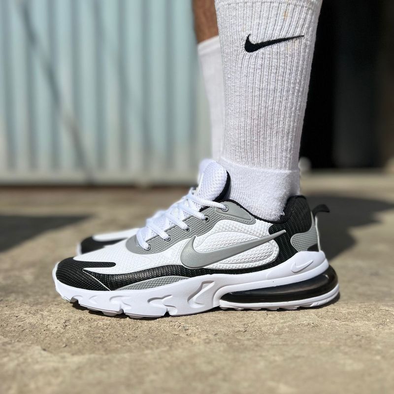 Nike store react sock