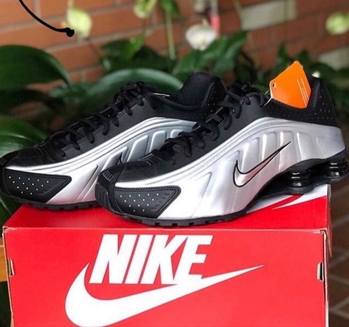 Nike shox store prata e preto