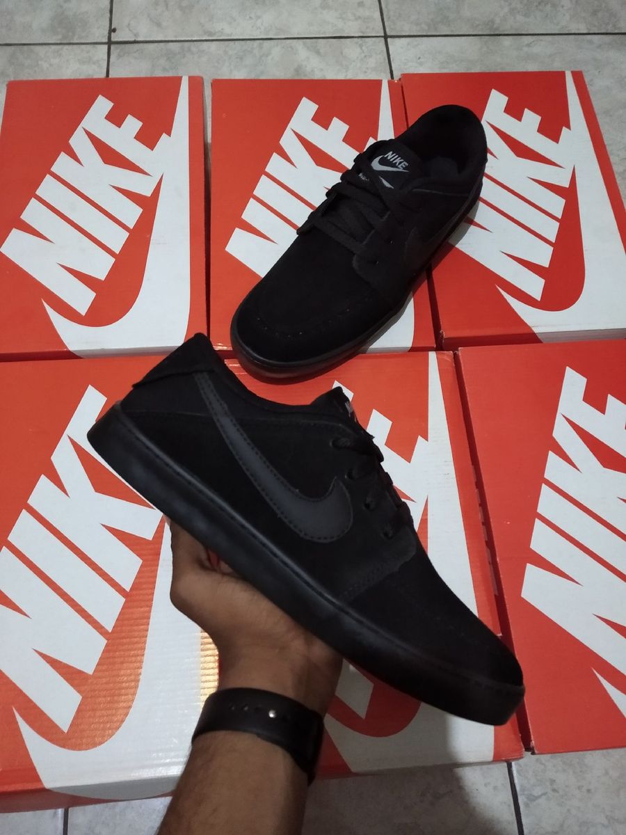 tenis nike suketo preto