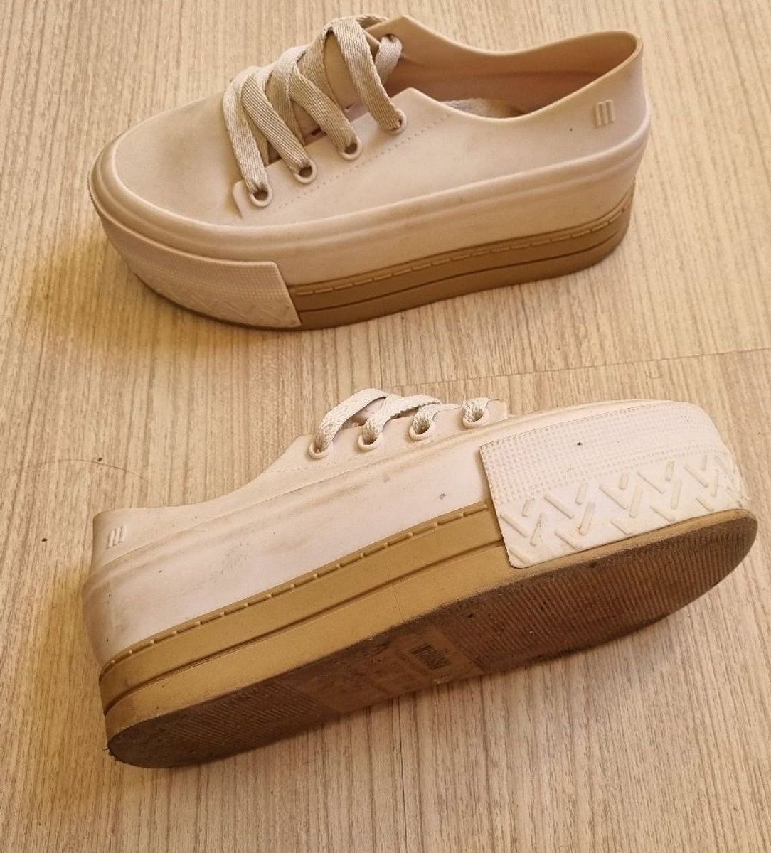 Tenis Melissa Ulitsa Sneaker Platform Bege Melissa Usado 107223649 enjoei
