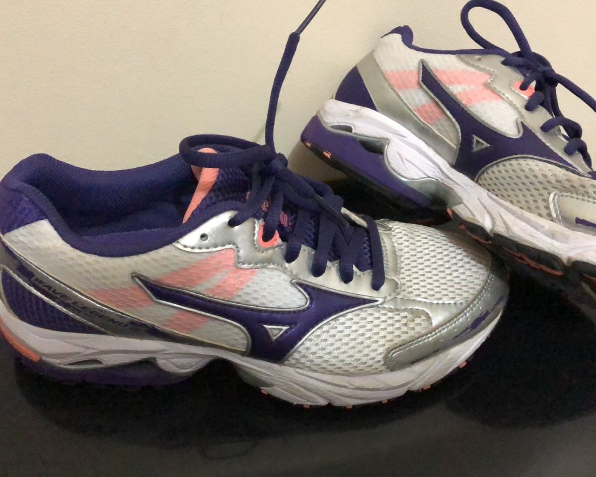 mizuno wave legend 2