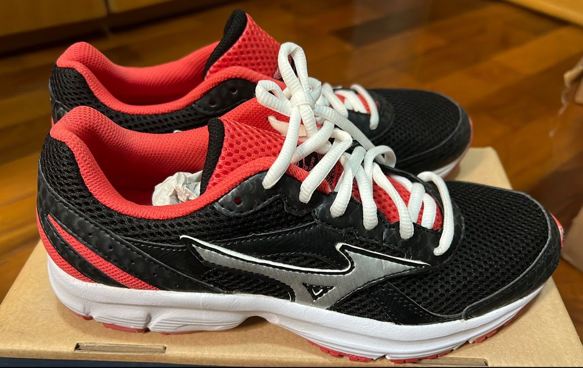 Novo tenis hot sale da mizuno