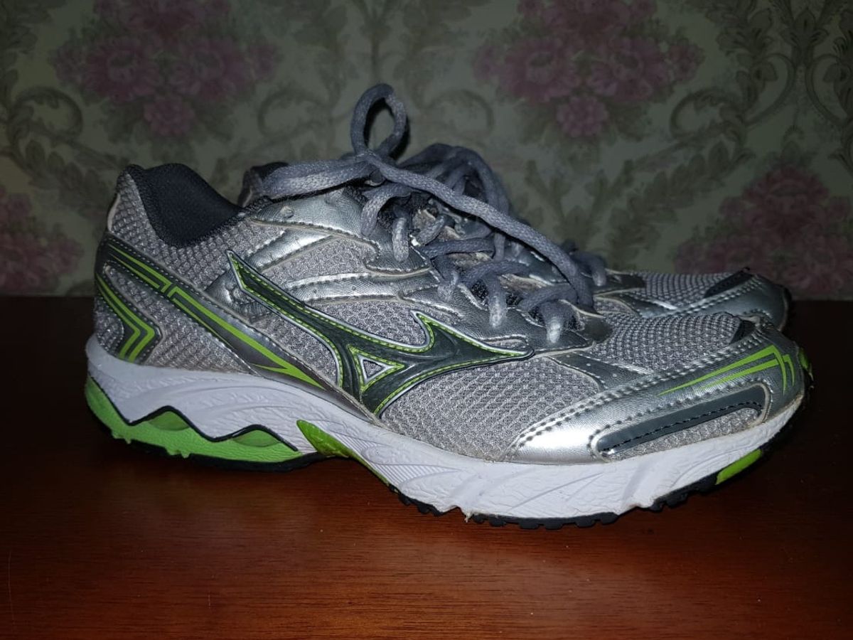 tenis mizuno prata