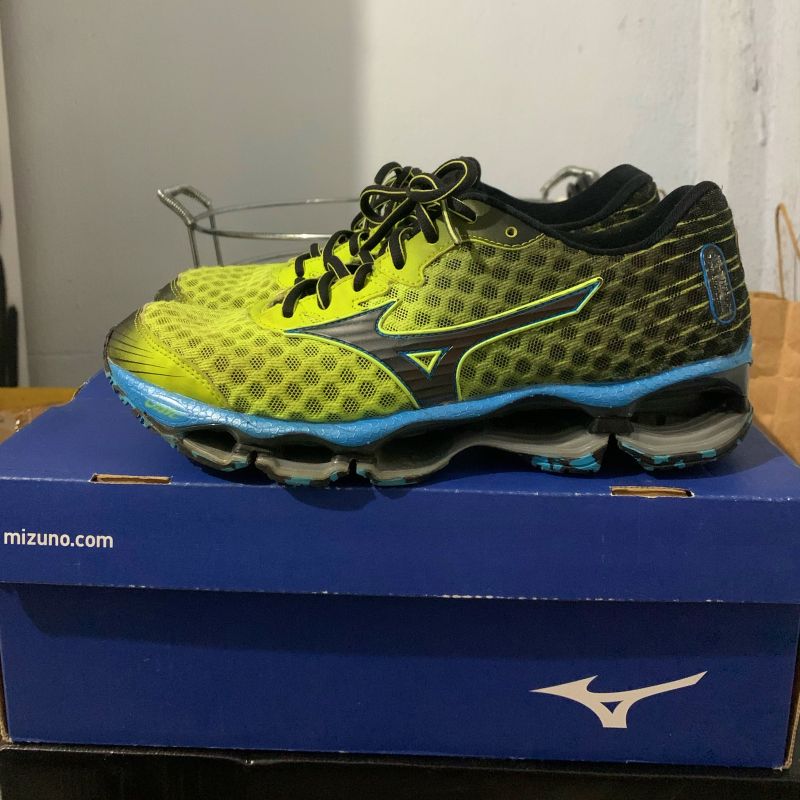 Mizuno pro 4 hotsell