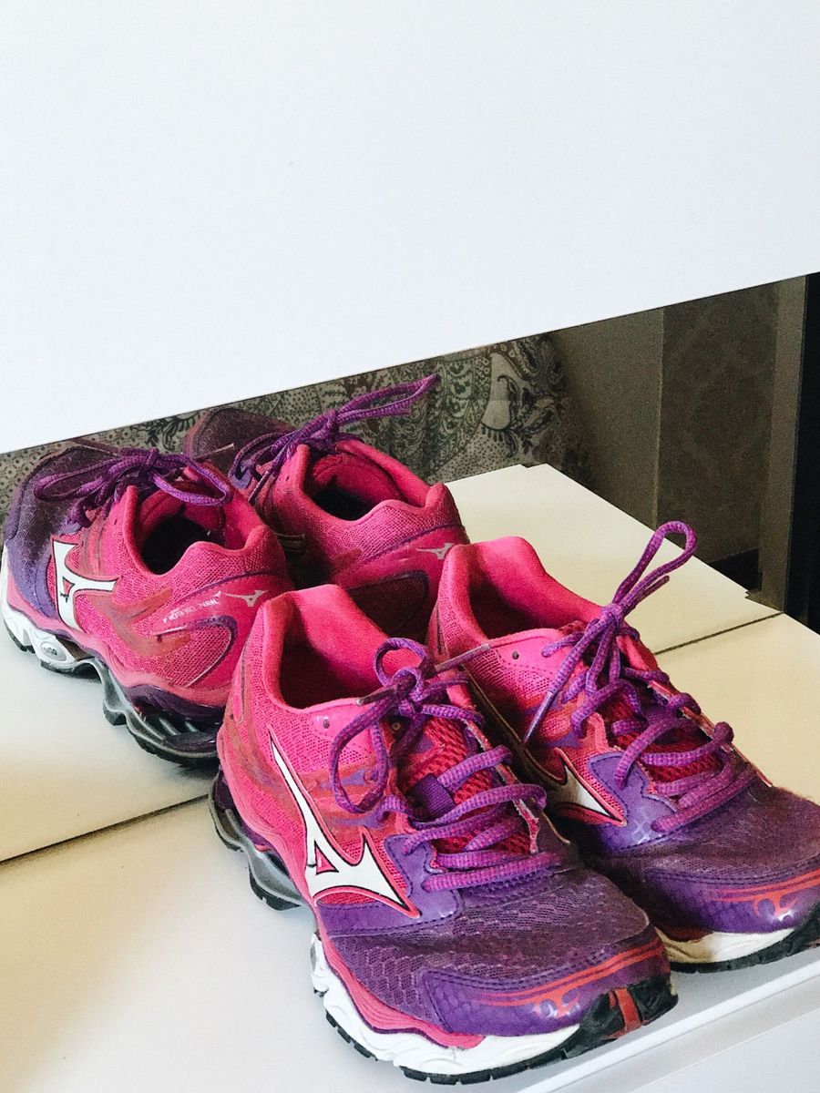 mizuno rosa pink