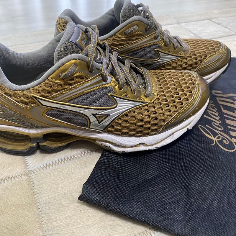 Mizuno dourado sale feminino