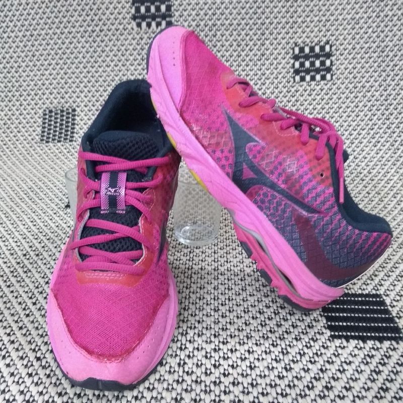 Mizuno wave best sale elevation pink