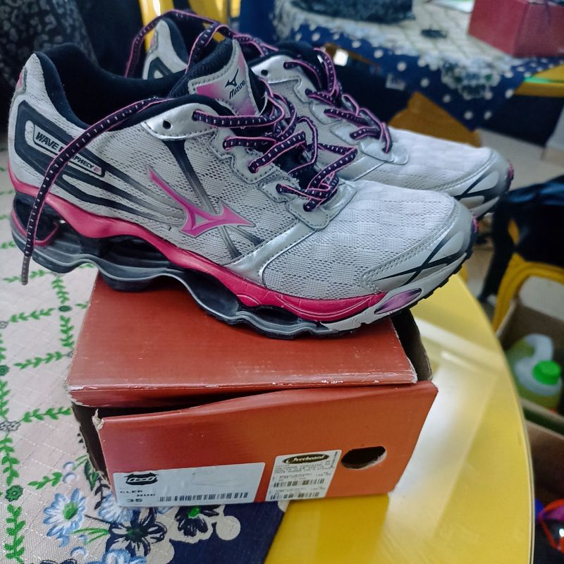 Tenis mizuno best sale prata e rosa