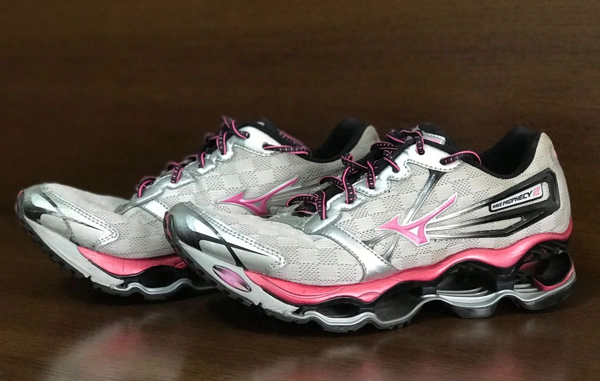 tenis mizuno feminino prata e rosa
