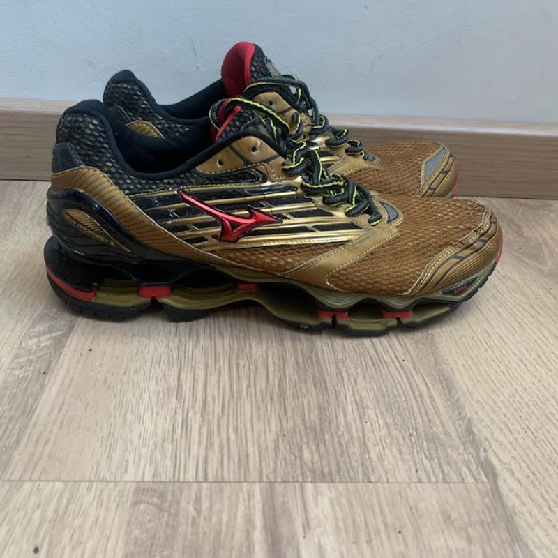 Mizuno wave clearance prophecy 5 dourado