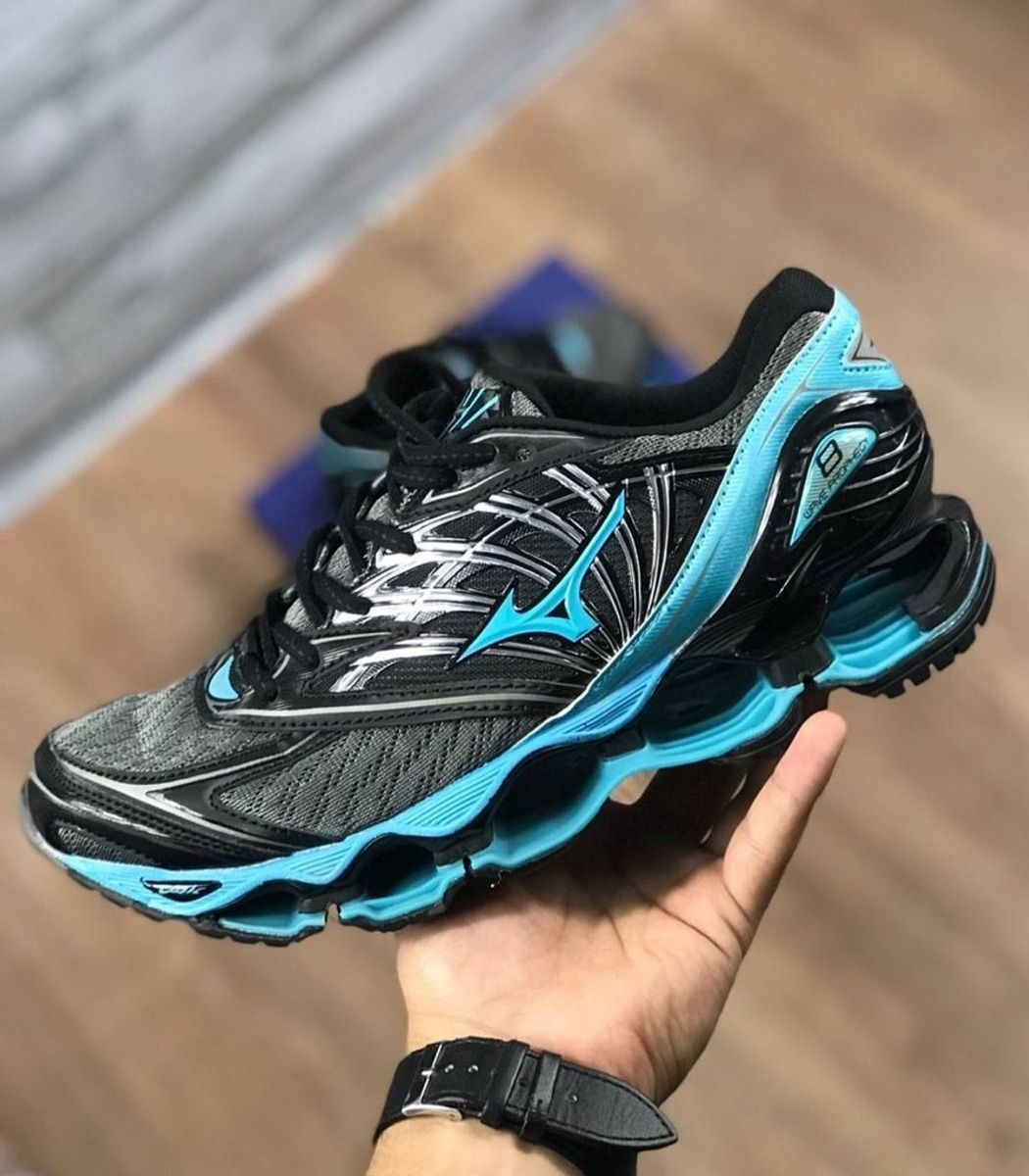 tênis mizuno cinza