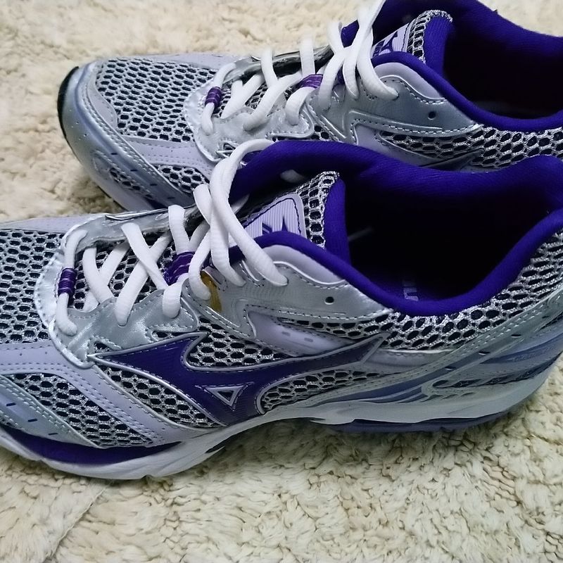 Mizuno wave ultima 3 on sale purple