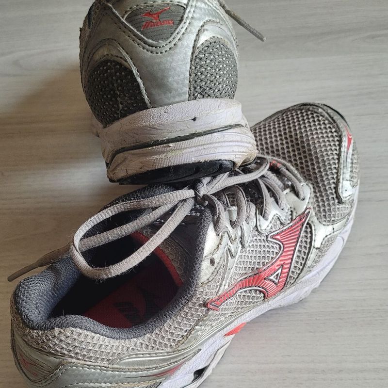 Mizuno x10 cinza 2025