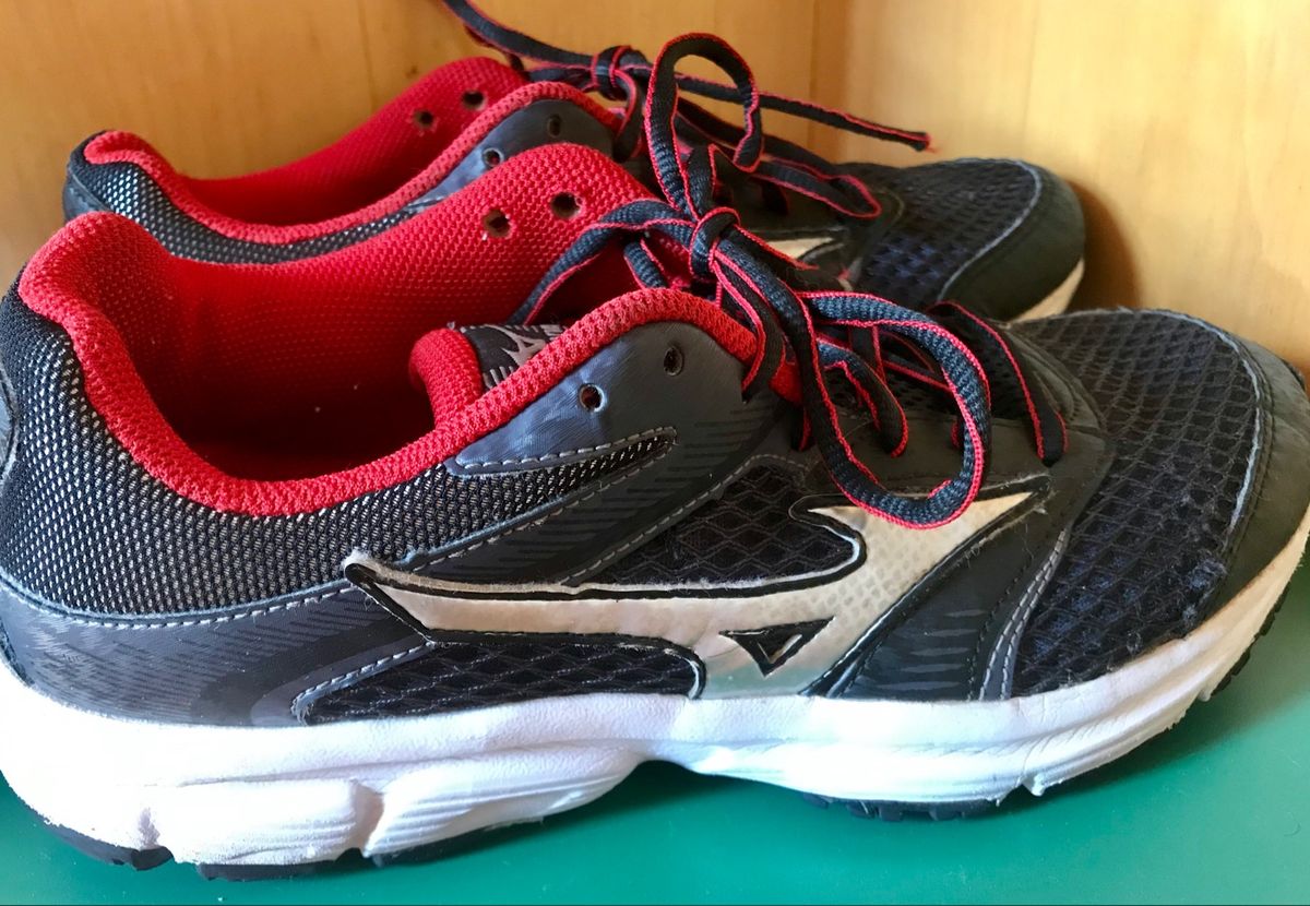 tênis mizuno x10