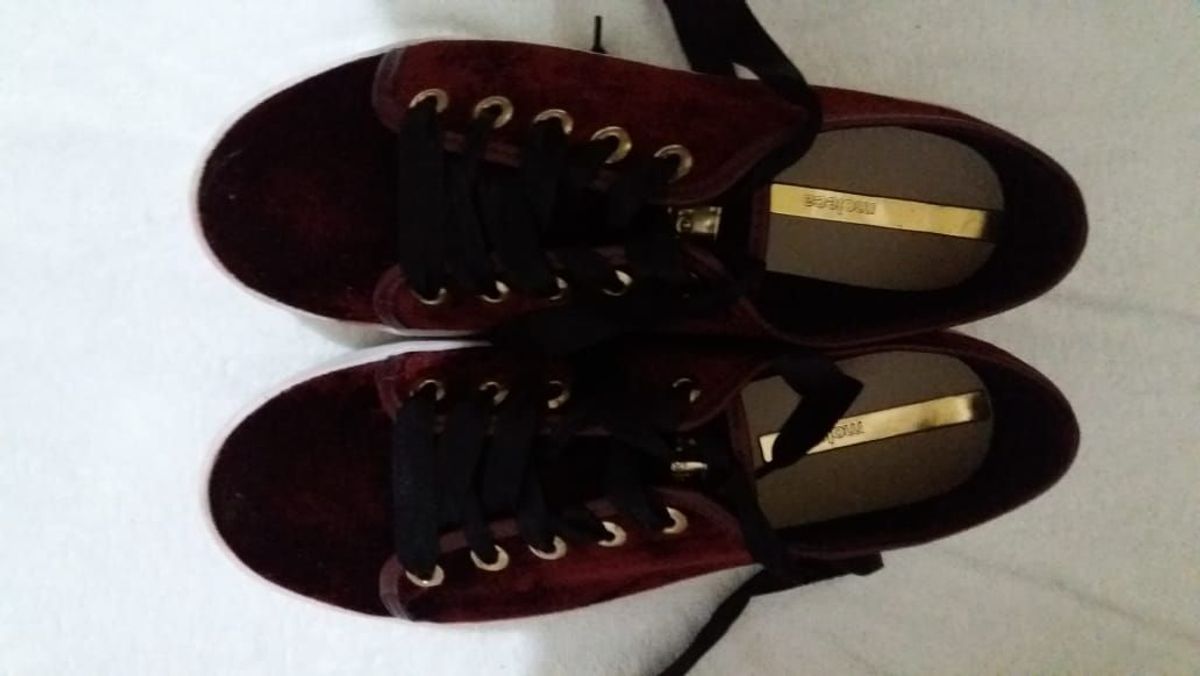 tenis moleca veludo