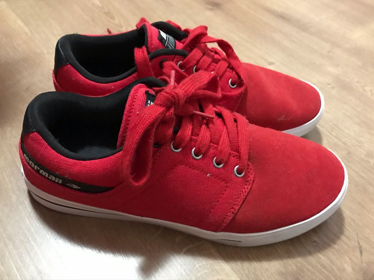 tenis mormaii vermelho