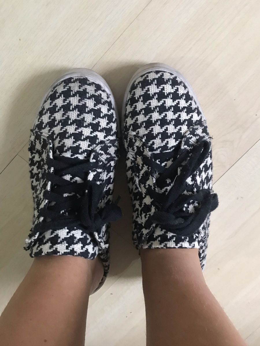 tenis mule constance