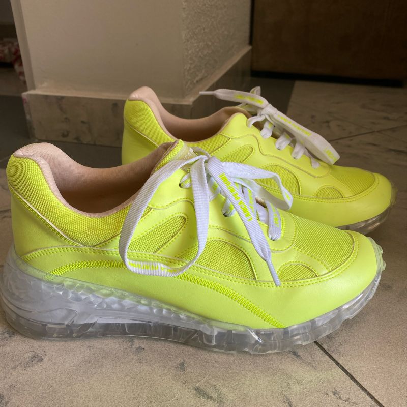 Tênis Neon Tênis Feminino Lanca Perfume Usado 73419150 enjoei