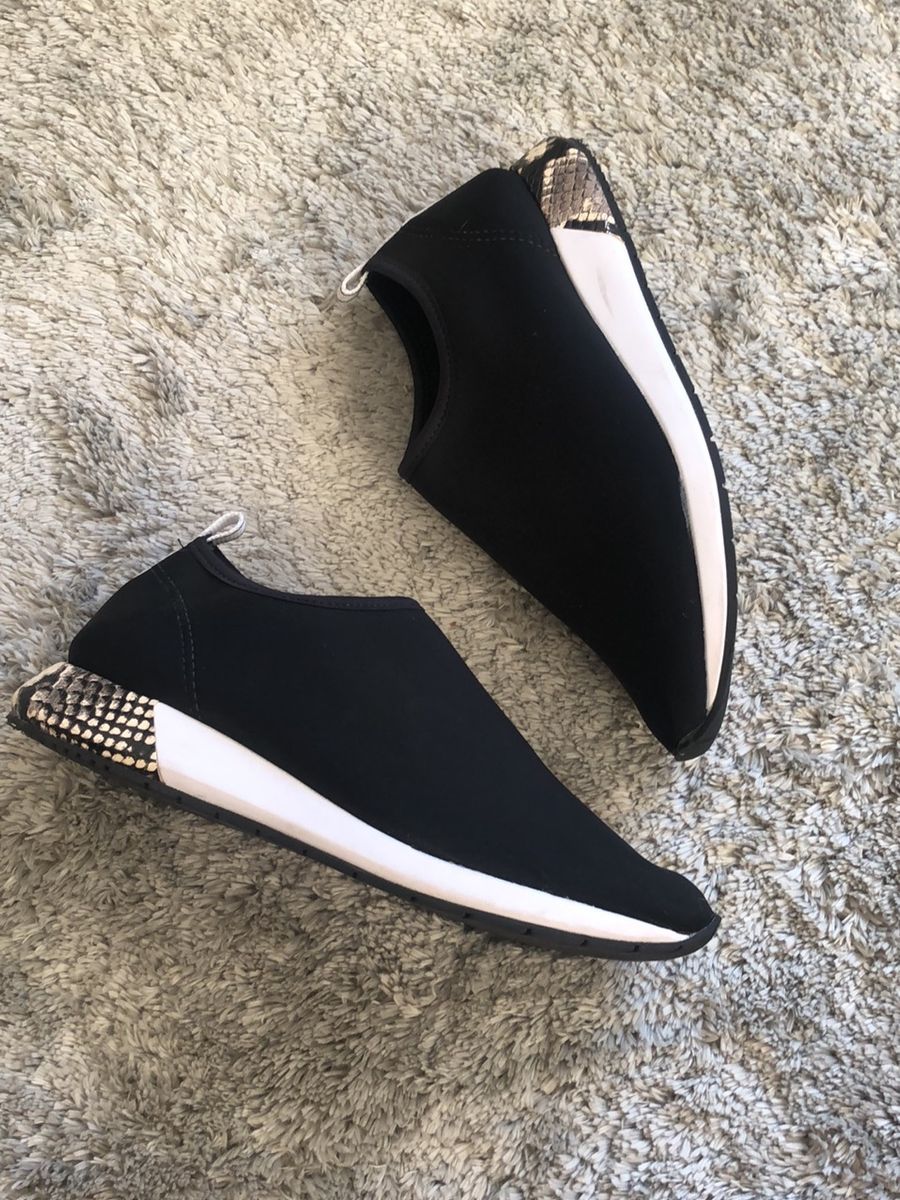 tenis preto feminino arezzo