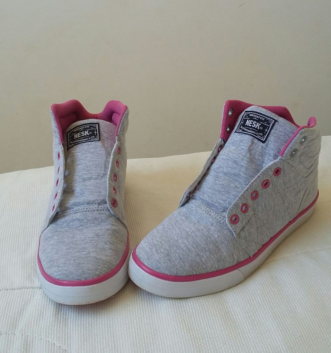 tenis nesk feminino cano alto