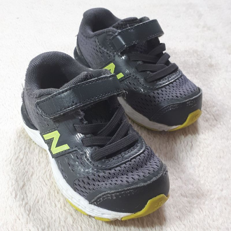 New balance outlet 005 cinza