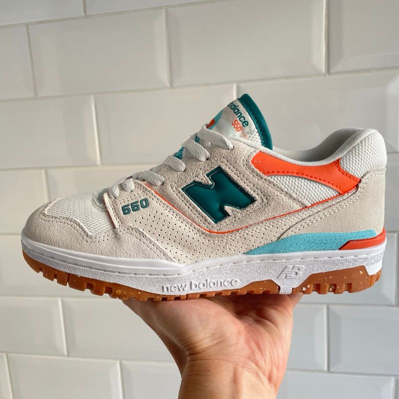 Tênis New Balance 550 Feminino