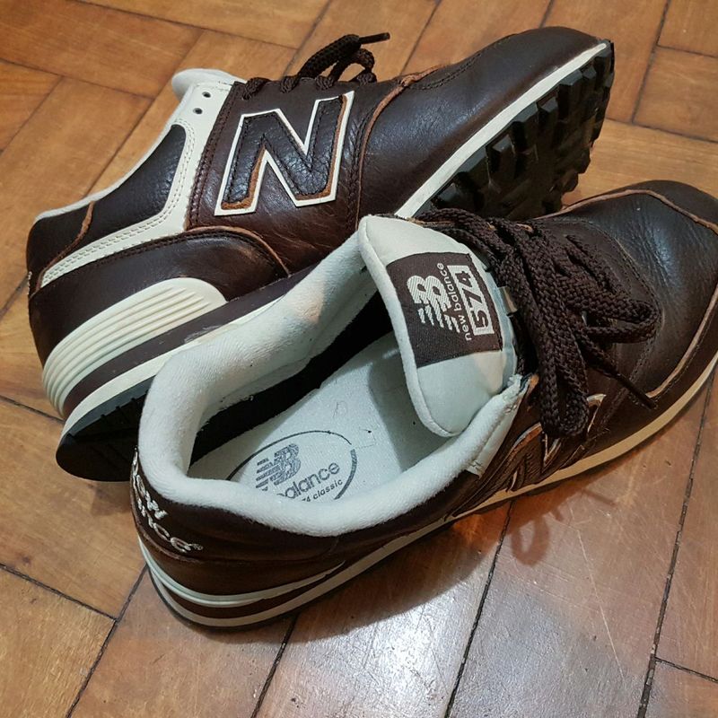 Tenis new balance couro hot sale marrom