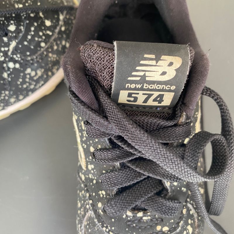 New balance 2024 cinza com dourado