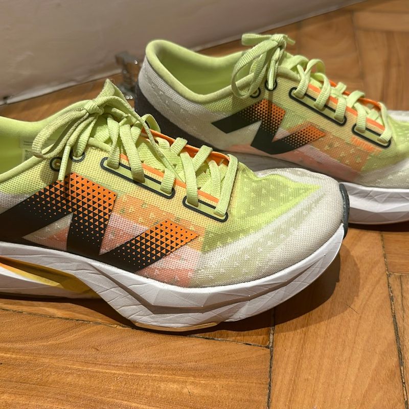 New Balance FuelCell Rebel v4 26cm 中古 Tênis New Balance Fuelcell Rebel V4 | New Balance Usado 101832165