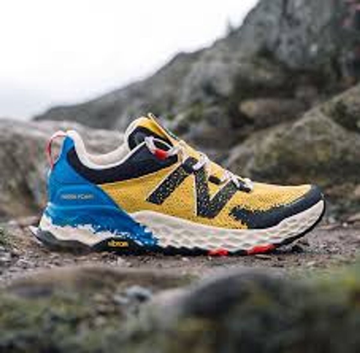 new balance mostarda