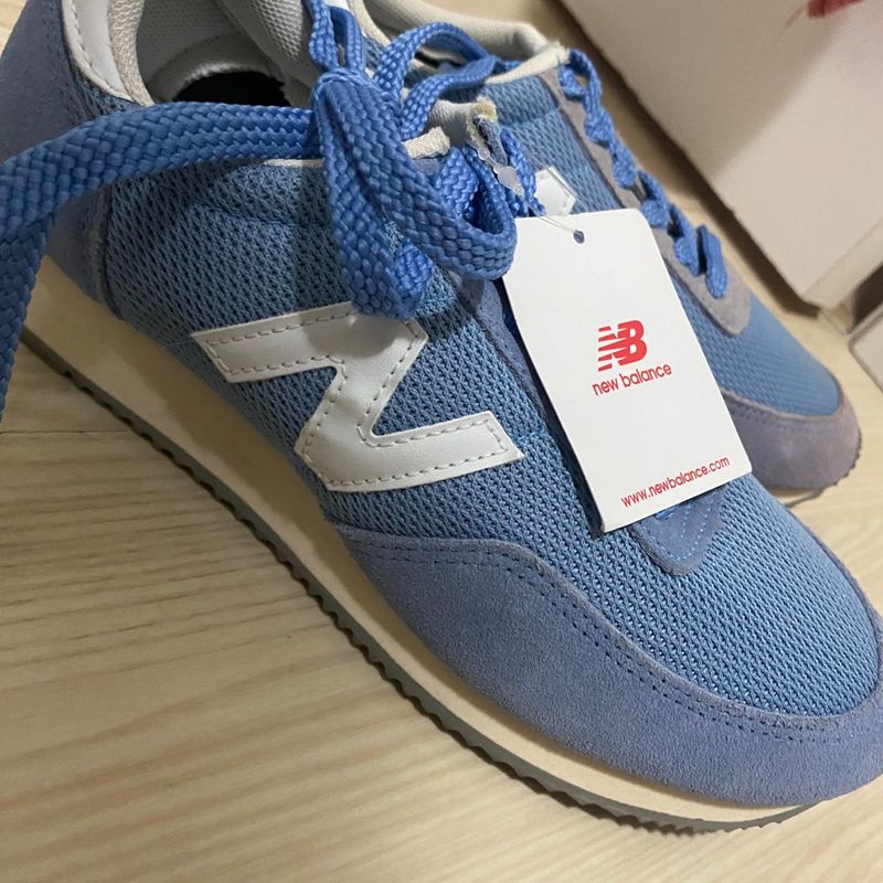 Novo new balance azul hotsell