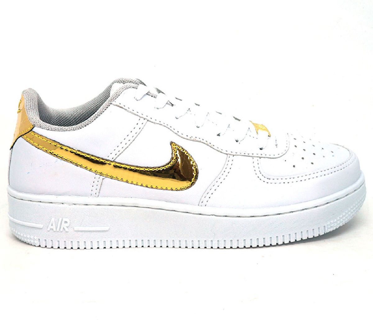 tenis nike branco com dourado feminino