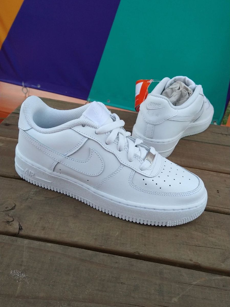 Tênis Nike Air Force - Feminino - Branco Refletivo - Vai de Tênis