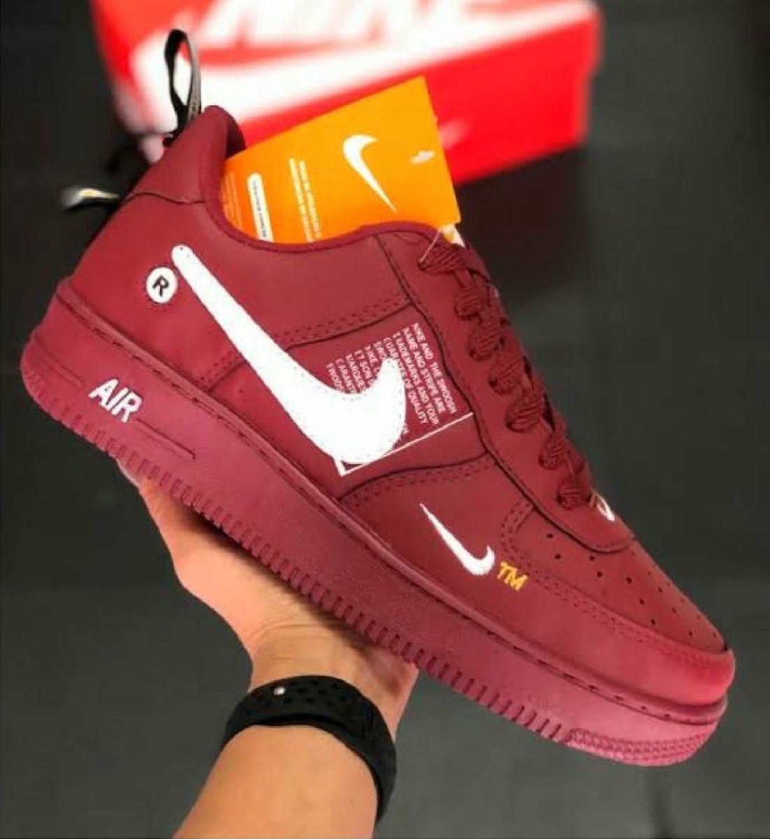 tenis nike air force bordo