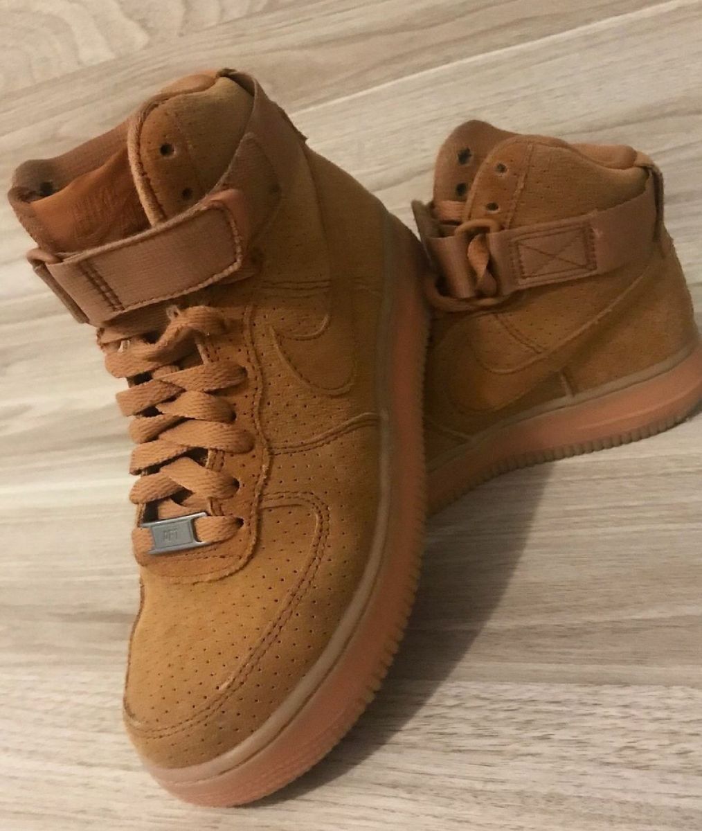 tenis nike air force caramelo