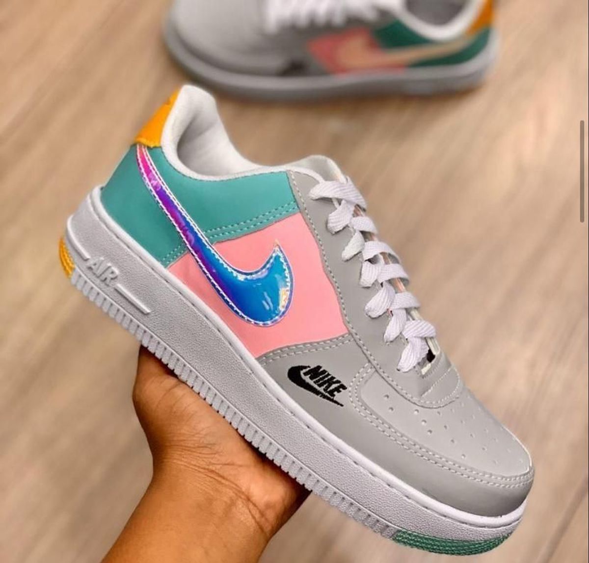 tenis nike air colorido