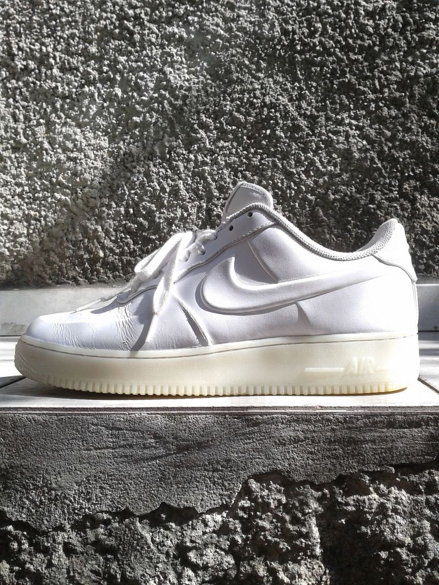 tenis nike com solado transparente